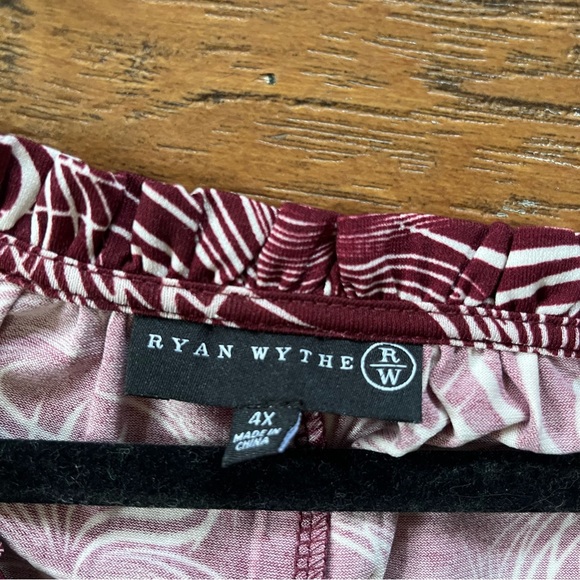 Plus size Wmns blouse bundle of 2 Flowy patterned plaid & sleeveless floral 4xlg - Picture 12 of 16